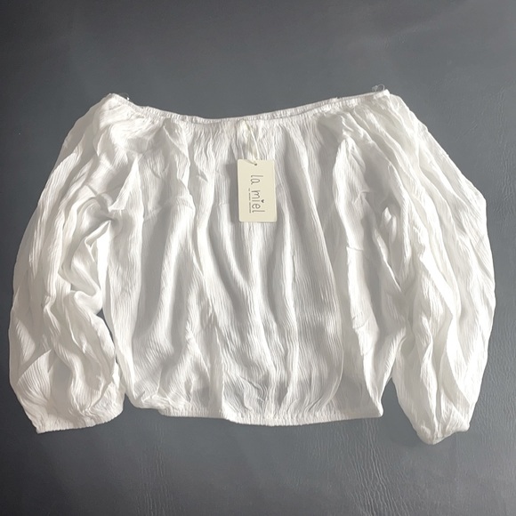 White Off The Shoulder Top - Picture 1 of 5
